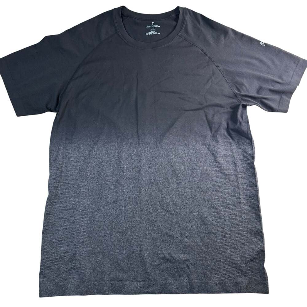 Fabletics Men's Training Day Tee Ombre Black Gray Athletic Shirt XL
